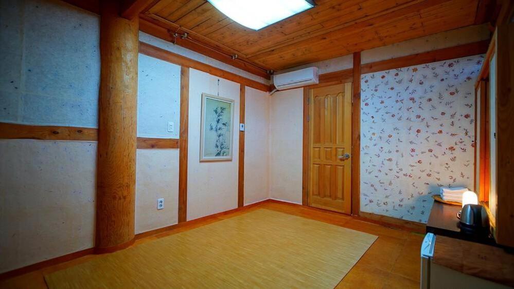 Kumwondang Jeonju Hanokstay ภายนอก รูปภาพ