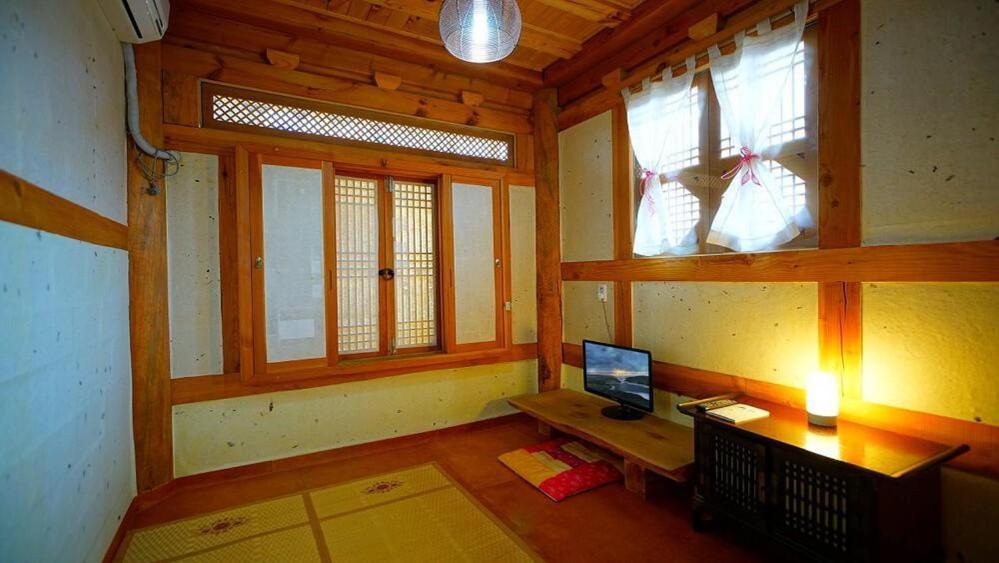 Kumwondang Jeonju Hanokstay ภายนอก รูปภาพ